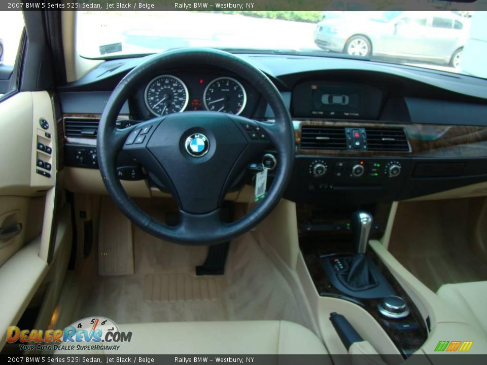2007 BMW 5 Series 525i Sedan Jet Black / Beige Photo #11