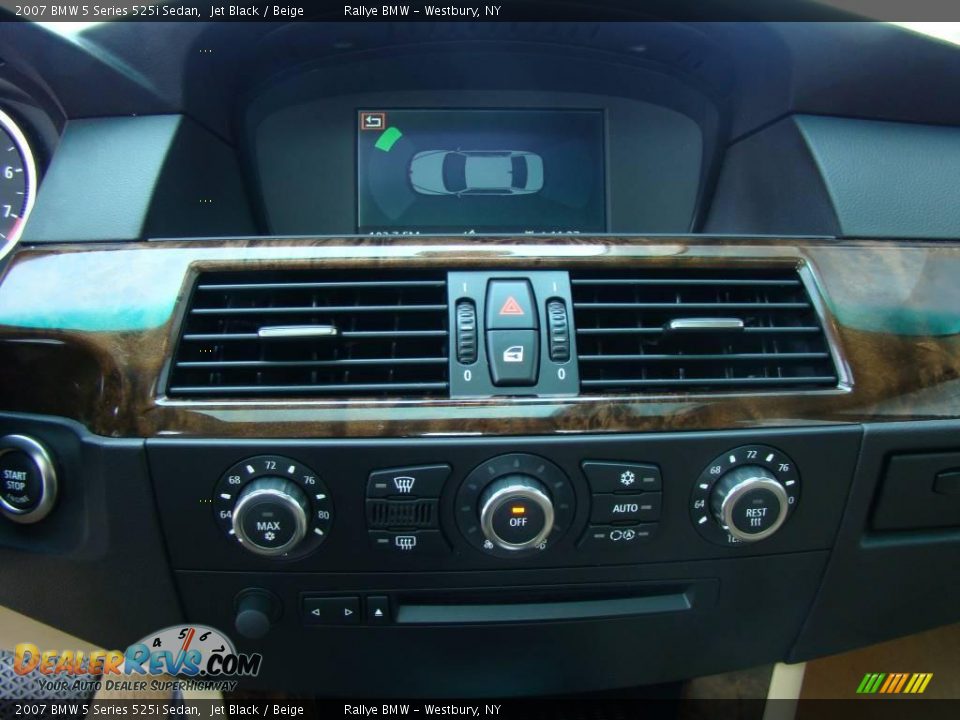 2007 BMW 5 Series 525i Sedan Jet Black / Beige Photo #13