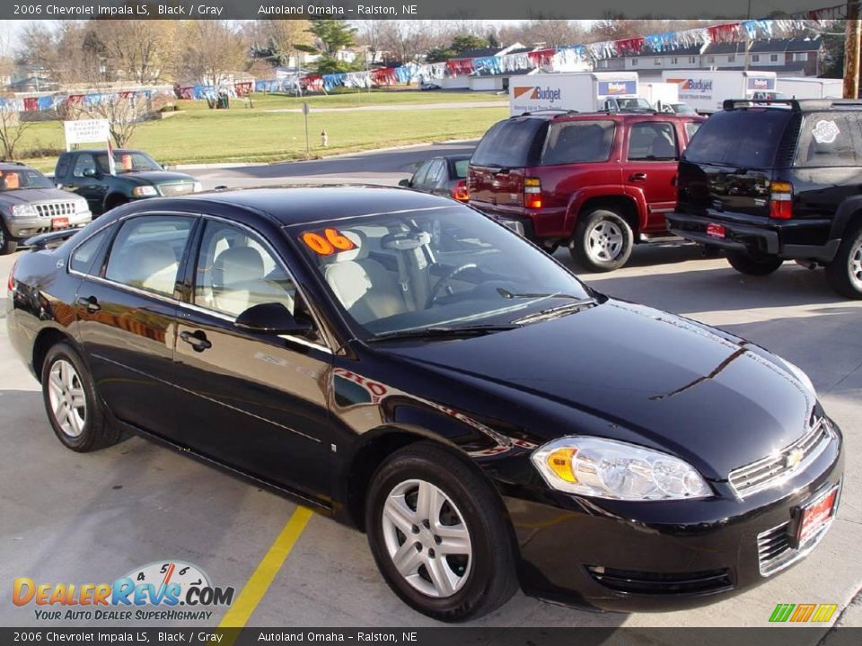 2006 Chevrolet Impala LS Black / Gray Photo #2
