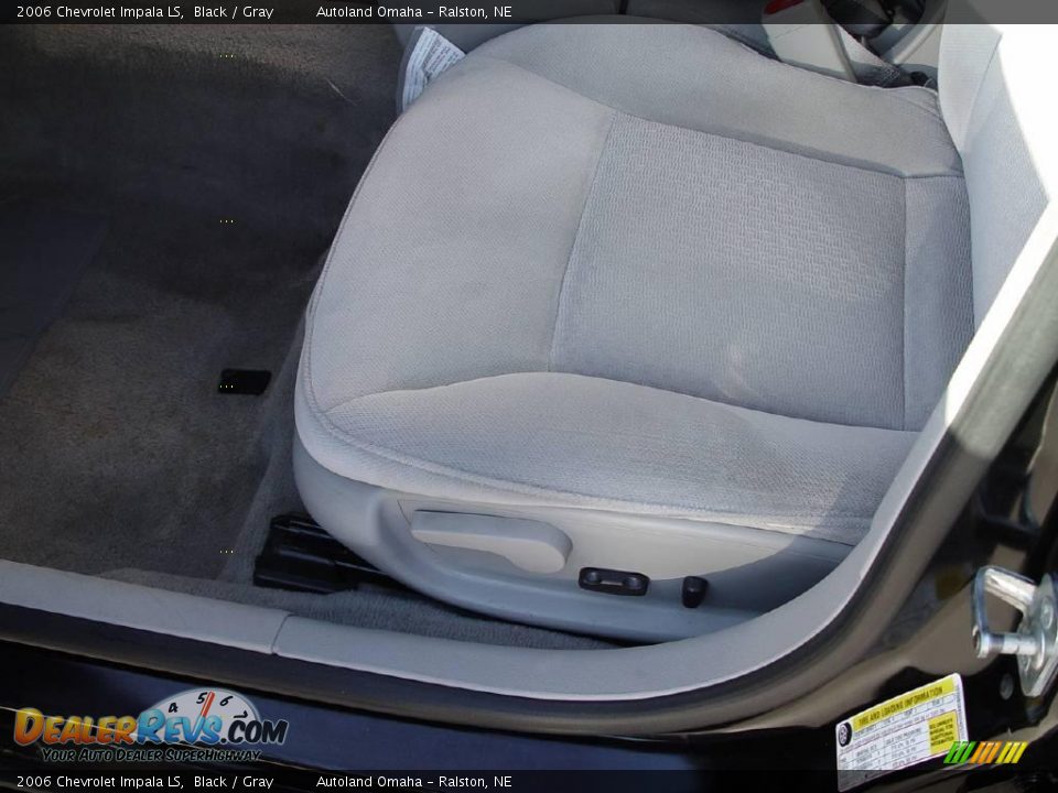 2006 Chevrolet Impala LS Black / Gray Photo #10