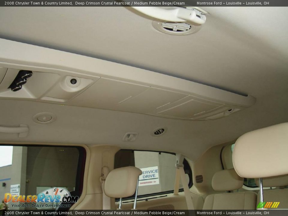 2008 Chrysler Town & Country Limited Deep Crimson Crystal Pearlcoat / Medium Pebble Beige/Cream Photo #20
