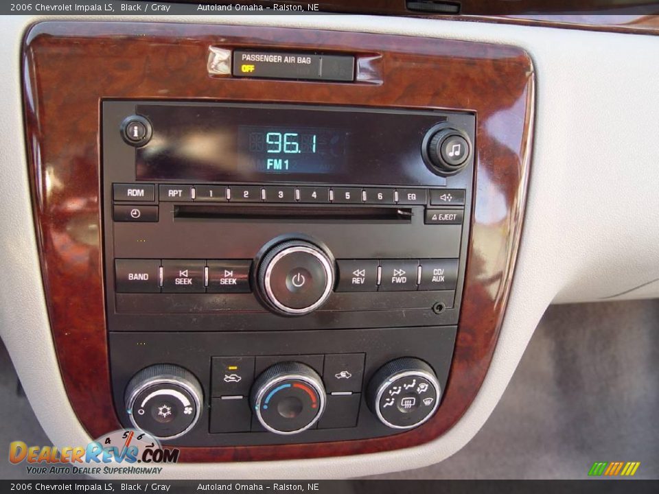 2006 Chevrolet Impala LS Black / Gray Photo #13