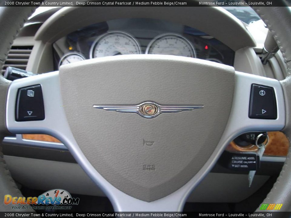 2008 Chrysler Town & Country Limited Deep Crimson Crystal Pearlcoat / Medium Pebble Beige/Cream Photo #31