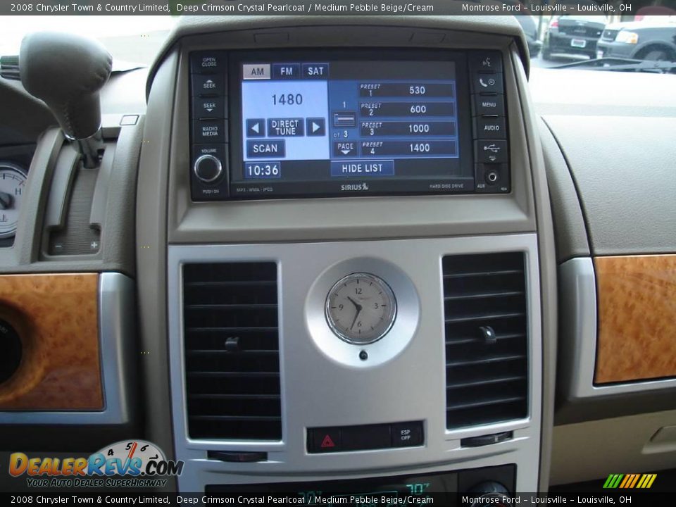 2008 Chrysler Town & Country Limited Deep Crimson Crystal Pearlcoat / Medium Pebble Beige/Cream Photo #32
