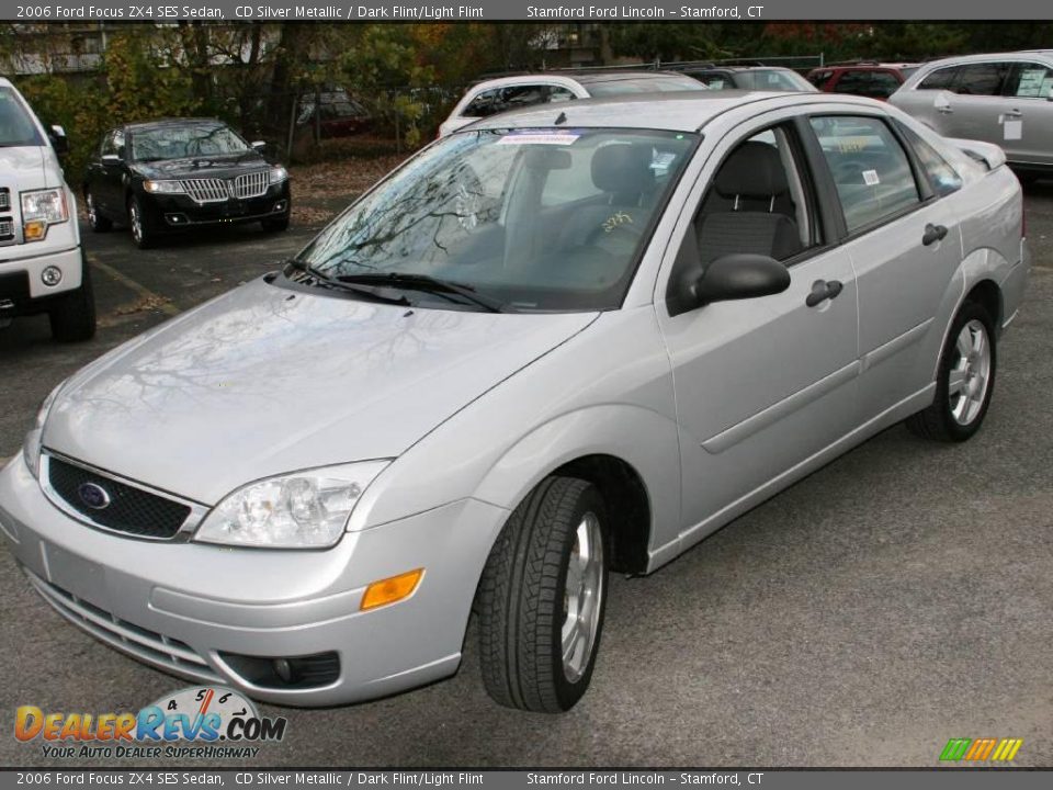 2006 Ford Focus ZX4 SES Sedan CD Silver Metallic / Dark Flint/Light Flint Photo #1