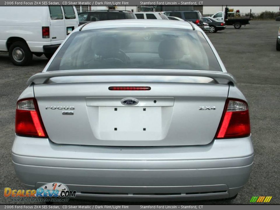 2006 Ford Focus ZX4 SES Sedan CD Silver Metallic / Dark Flint/Light Flint Photo #6