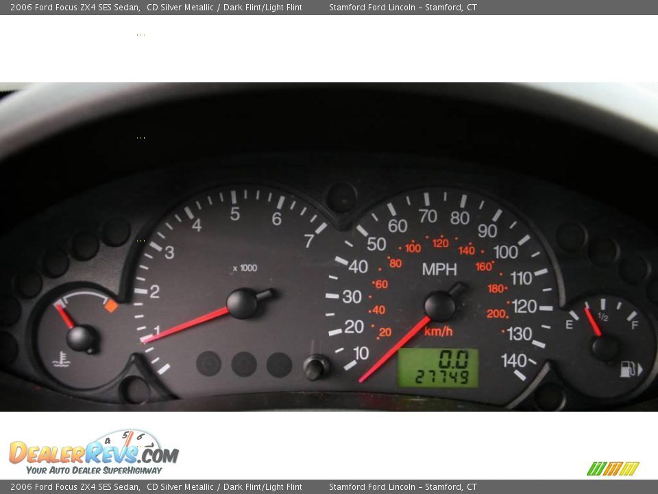 2006 Ford Focus ZX4 SES Sedan CD Silver Metallic / Dark Flint/Light Flint Photo #12