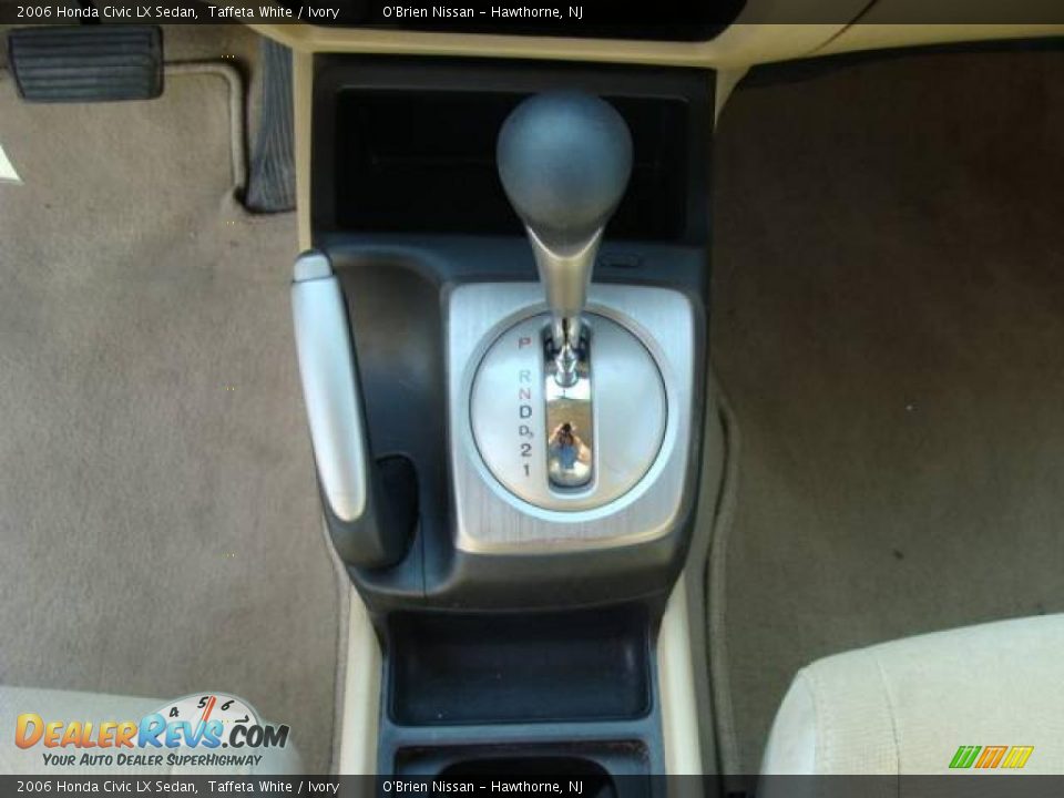 2006 Honda Civic LX Sedan Taffeta White / Ivory Photo #16