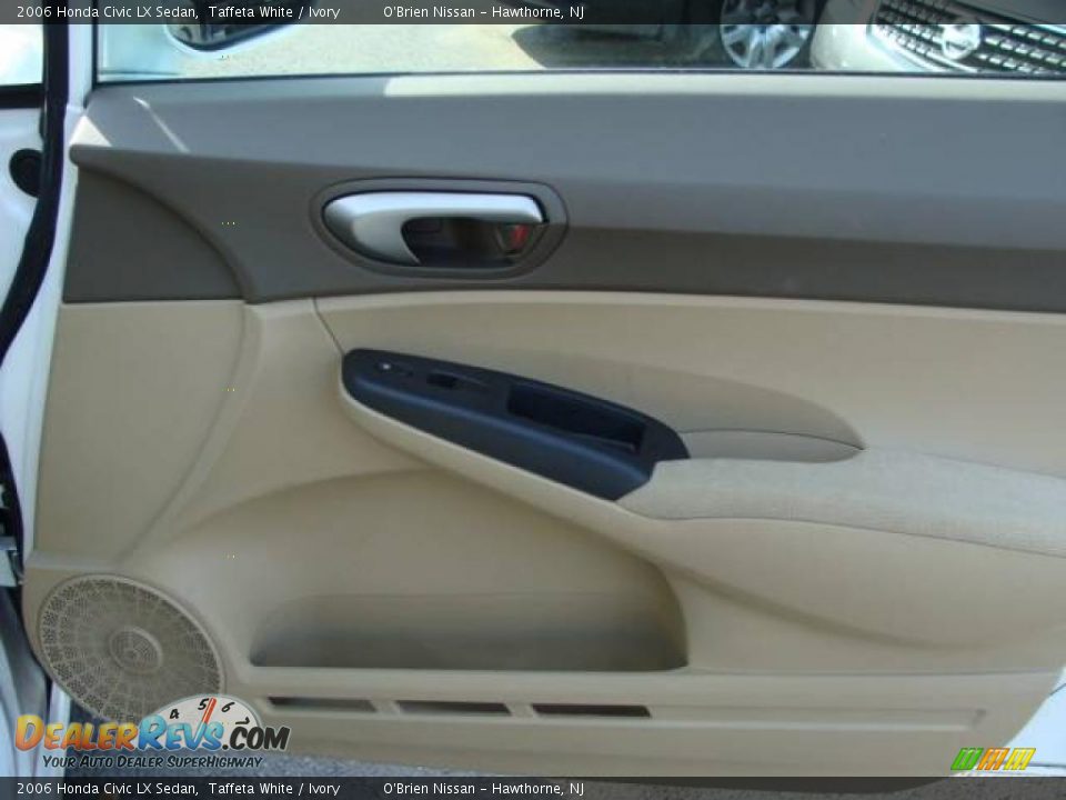 2006 Honda Civic LX Sedan Taffeta White / Ivory Photo #20