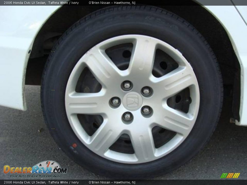 2006 Honda Civic LX Sedan Taffeta White / Ivory Photo #24