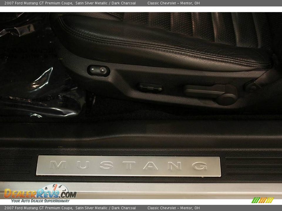 2007 Ford Mustang GT Premium Coupe Satin Silver Metallic / Dark Charcoal Photo #9