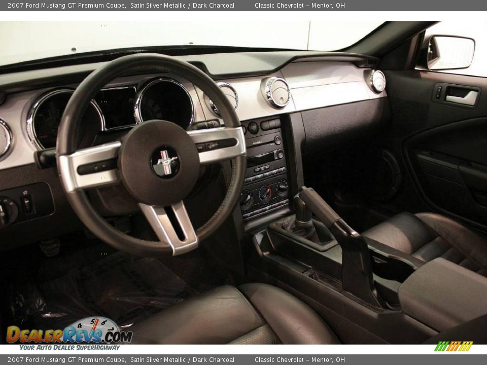 2007 Ford Mustang GT Premium Coupe Satin Silver Metallic / Dark Charcoal Photo #11