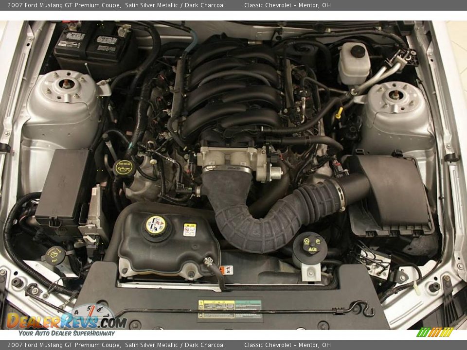 2007 Ford Mustang GT Premium Coupe Satin Silver Metallic / Dark Charcoal Photo #20