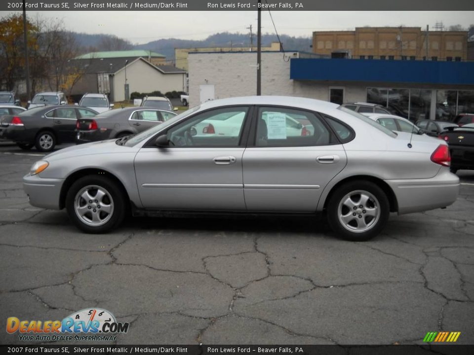 2007 Ford Taurus SE Silver Frost Metallic / Medium/Dark Flint Photo #5