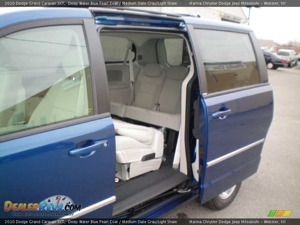 2010 Dodge Grand Caravan SXT Deep Water Blue Pearl Coat / Medium Slate Gray/Light Shale Photo #16