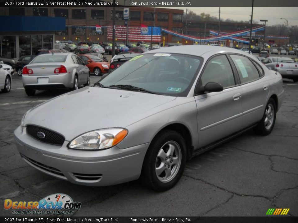 2007 Ford Taurus SE Silver Frost Metallic / Medium/Dark Flint Photo #18
