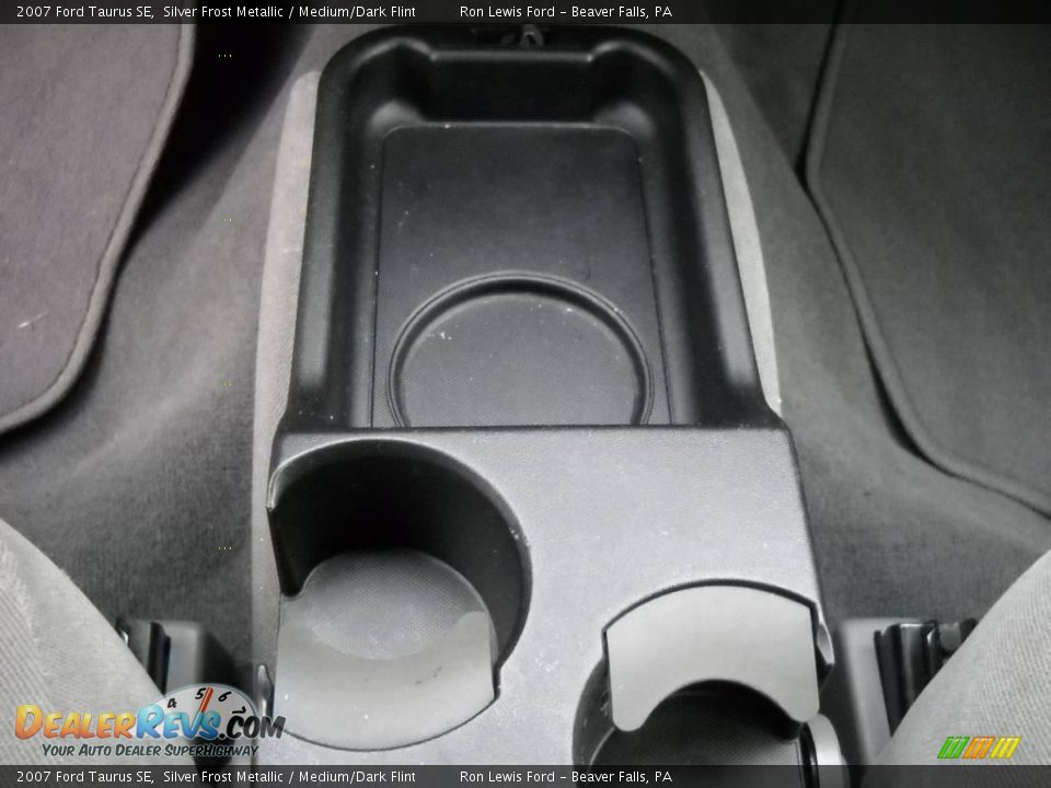 2007 Ford Taurus SE Silver Frost Metallic / Medium/Dark Flint Photo #23
