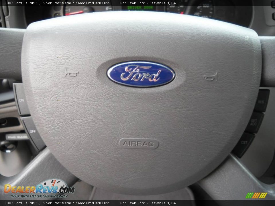 2007 Ford Taurus SE Silver Frost Metallic / Medium/Dark Flint Photo #24