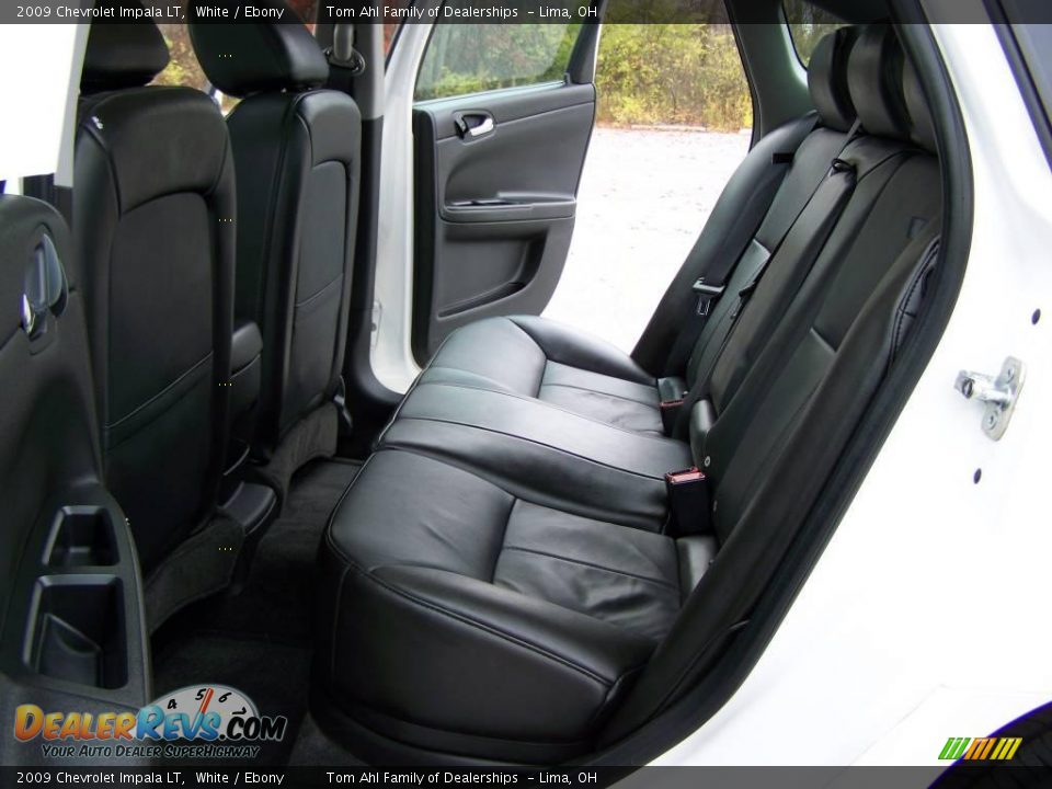 2009 Chevrolet Impala LT White / Ebony Photo #10