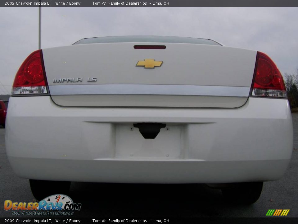 2009 Chevrolet Impala LT White / Ebony Photo #6