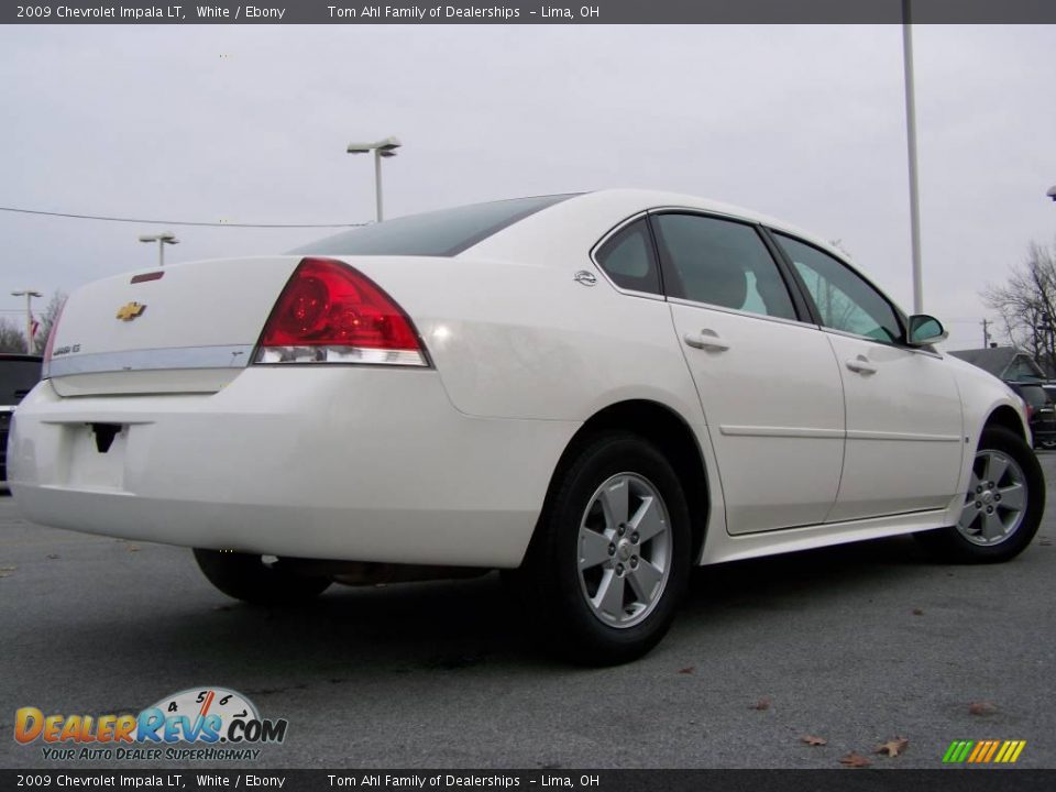 2009 Chevrolet Impala LT White / Ebony Photo #7