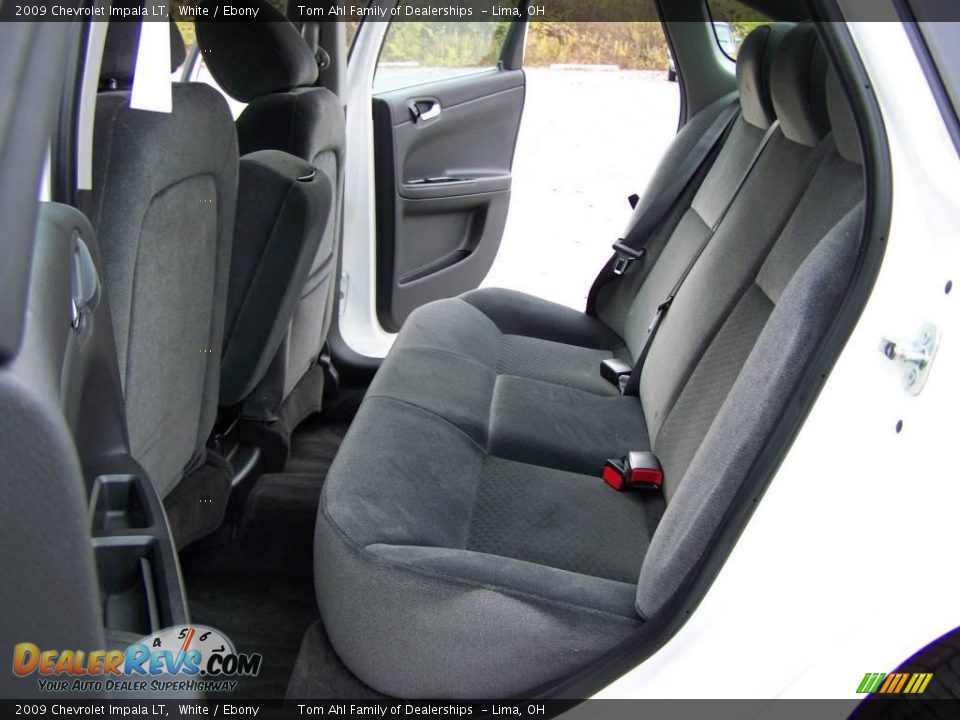 2009 Chevrolet Impala LT White / Ebony Photo #10