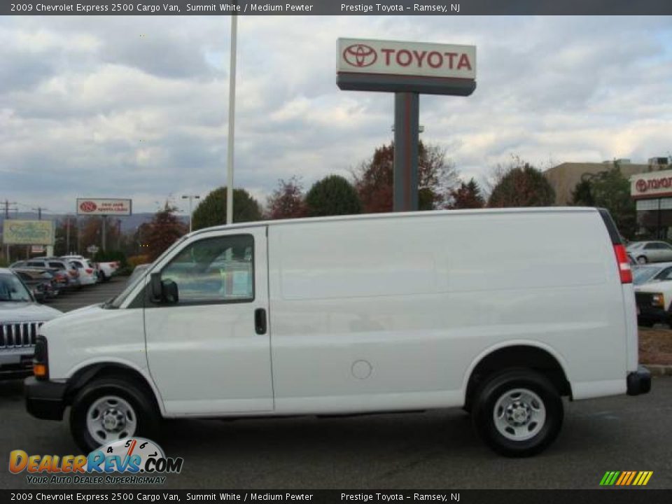 2009 Chevrolet Express 2500 Cargo Van Summit White / Medium Pewter Photo #3