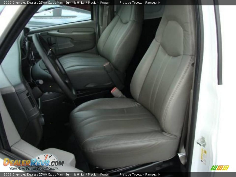 2009 Chevrolet Express 2500 Cargo Van Summit White / Medium Pewter Photo #8