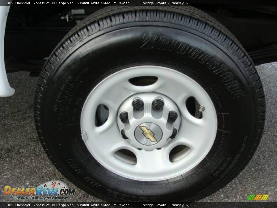 2009 Chevrolet Express 2500 Cargo Van Summit White / Medium Pewter Photo #13