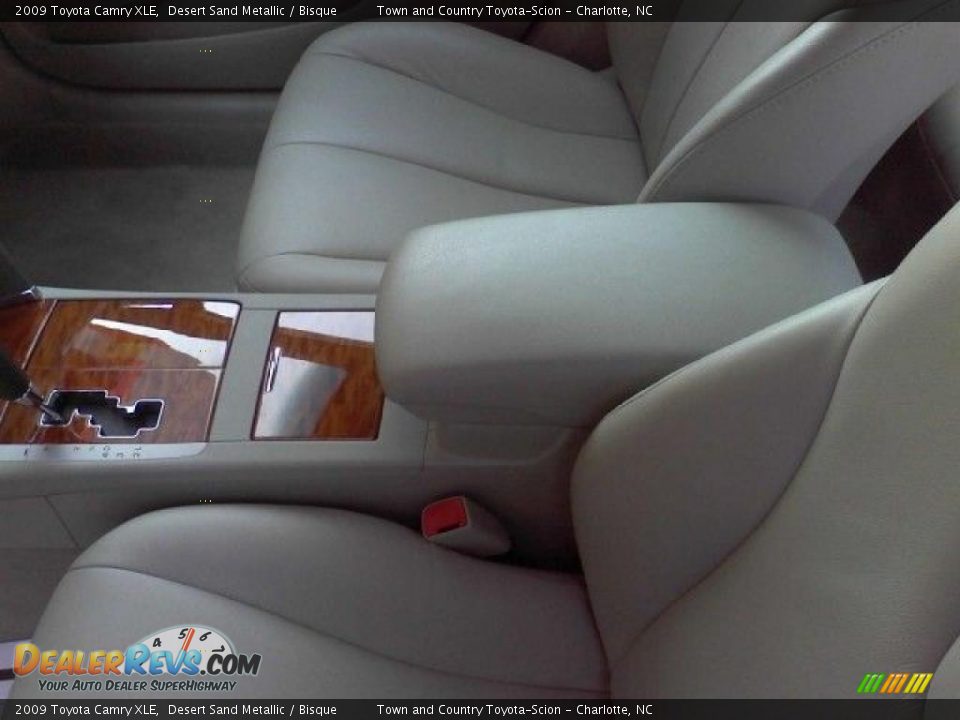 2009 Toyota Camry XLE Desert Sand Metallic / Bisque Photo #15