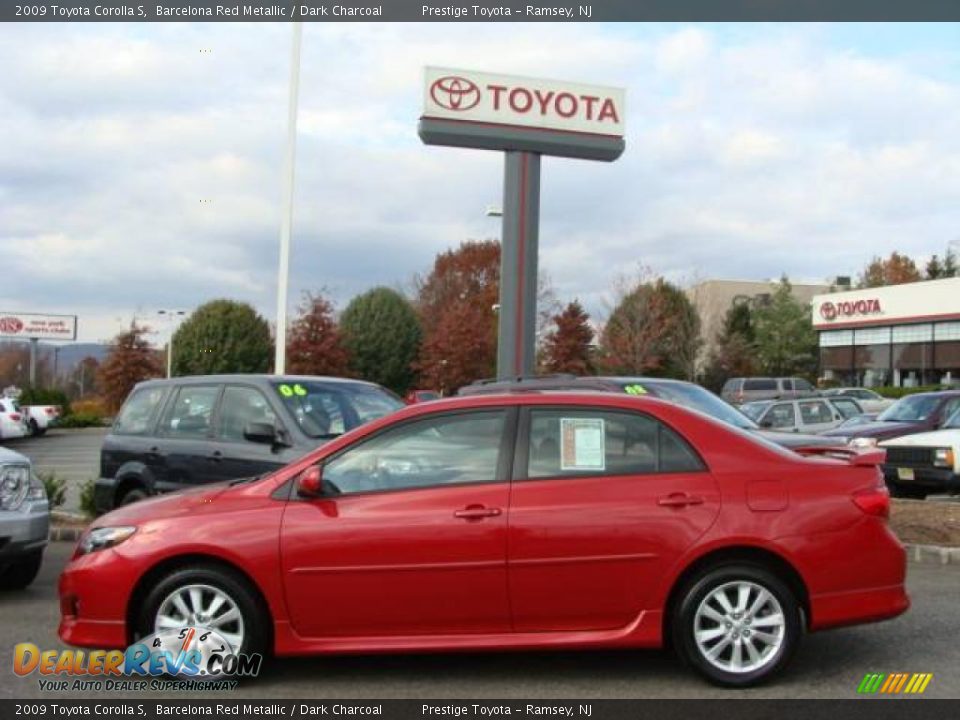 2009 Toyota Corolla S Barcelona Red Metallic / Dark Charcoal Photo #3