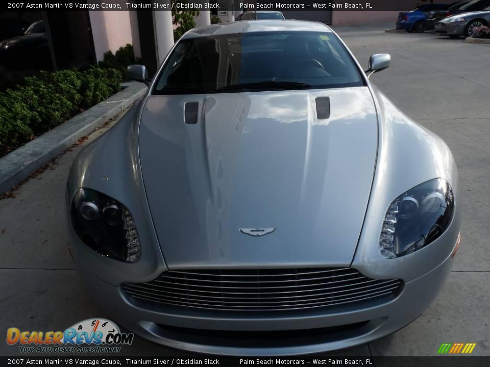 2007 Aston Martin V8 Vantage Coupe Titanium Silver / Obsidian Black Photo #2