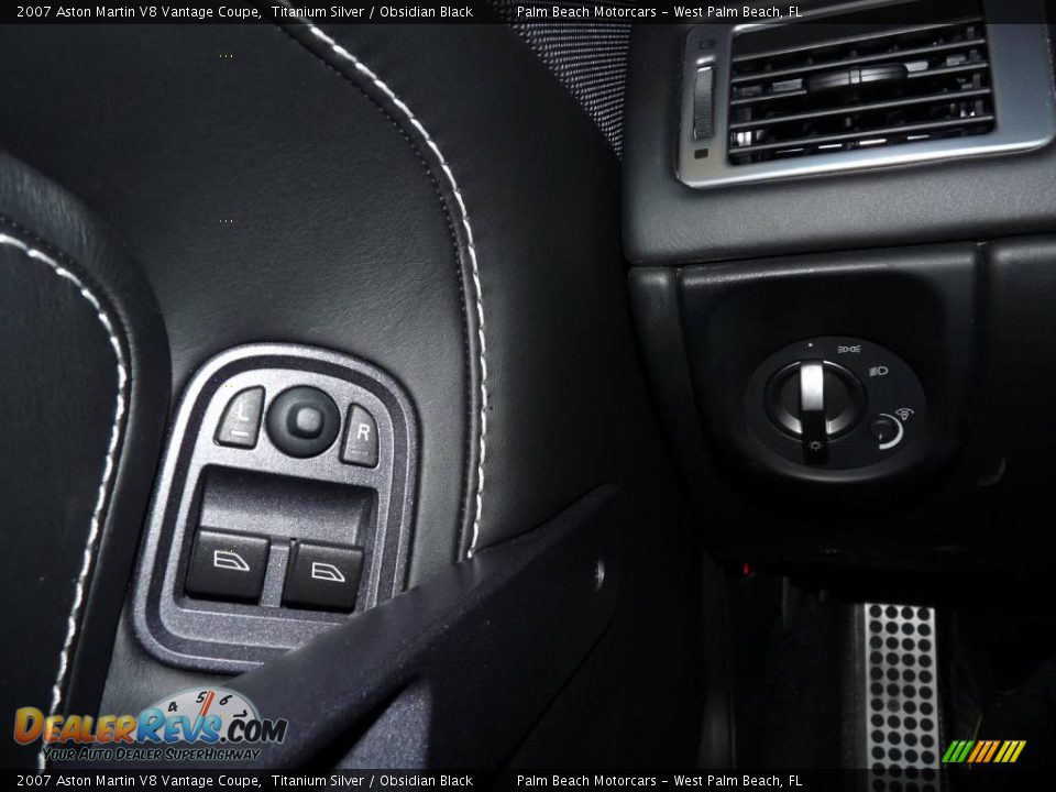 2007 Aston Martin V8 Vantage Coupe Titanium Silver / Obsidian Black Photo #27