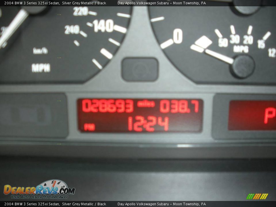 2004 BMW 3 Series 325xi Sedan Silver Grey Metallic / Black Photo #22