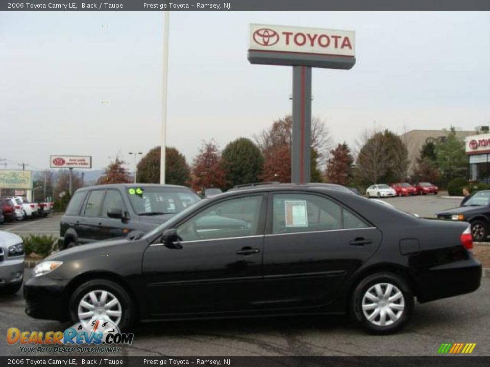 2006 Toyota Camry LE Black / Taupe Photo #3