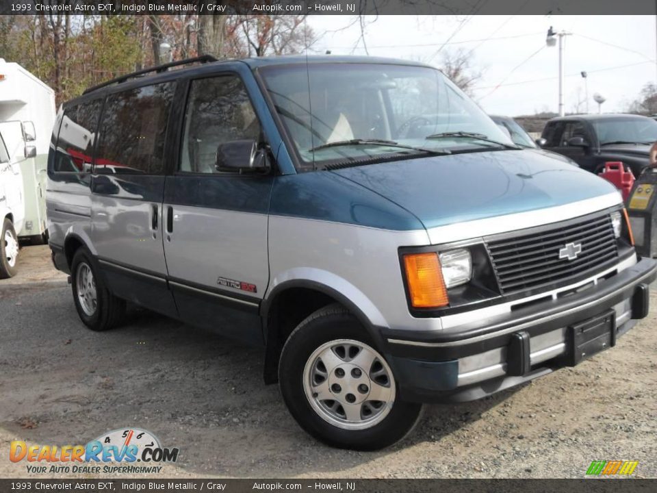 1993 Chevrolet Astro EXT Indigo Blue Metallic / Gray Photo #1