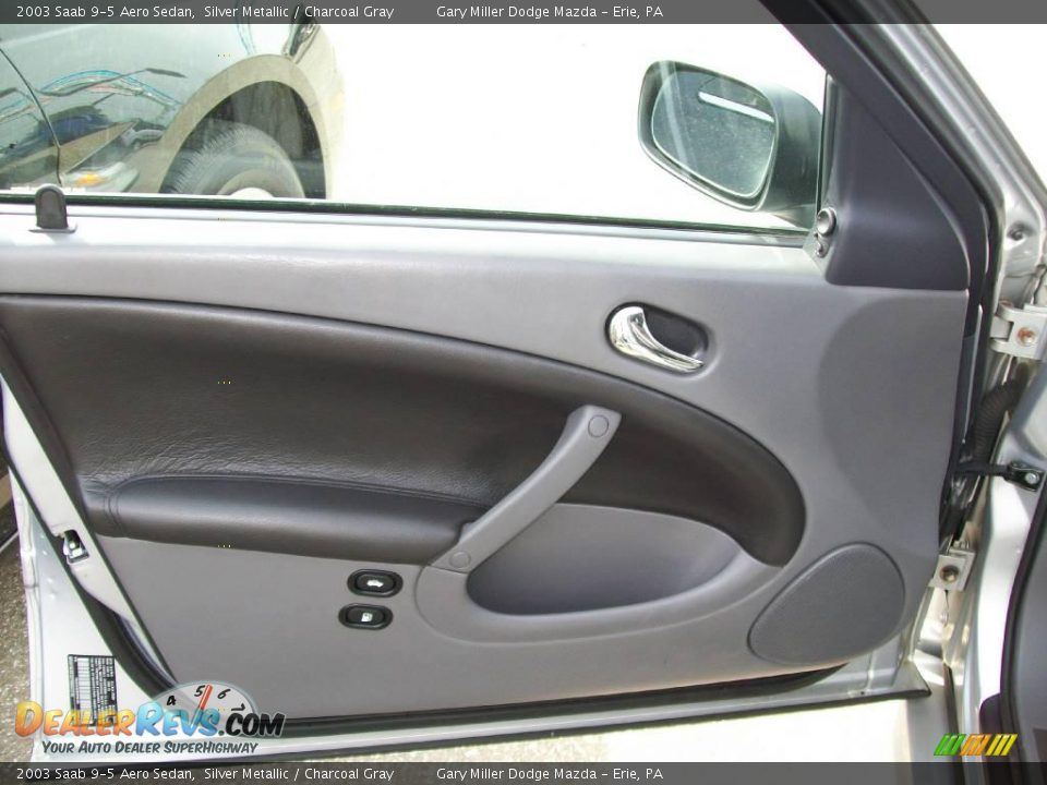 2003 Saab 9-5 Aero Sedan Silver Metallic / Charcoal Gray Photo #9