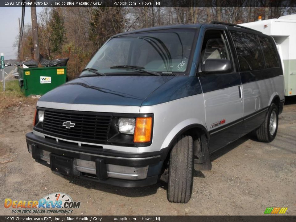 1993 Chevrolet Astro EXT Indigo Blue Metallic / Gray Photo #3