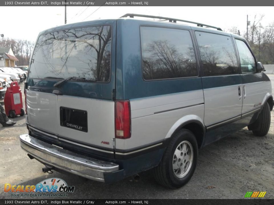 1993 Chevrolet Astro EXT Indigo Blue Metallic / Gray Photo #5