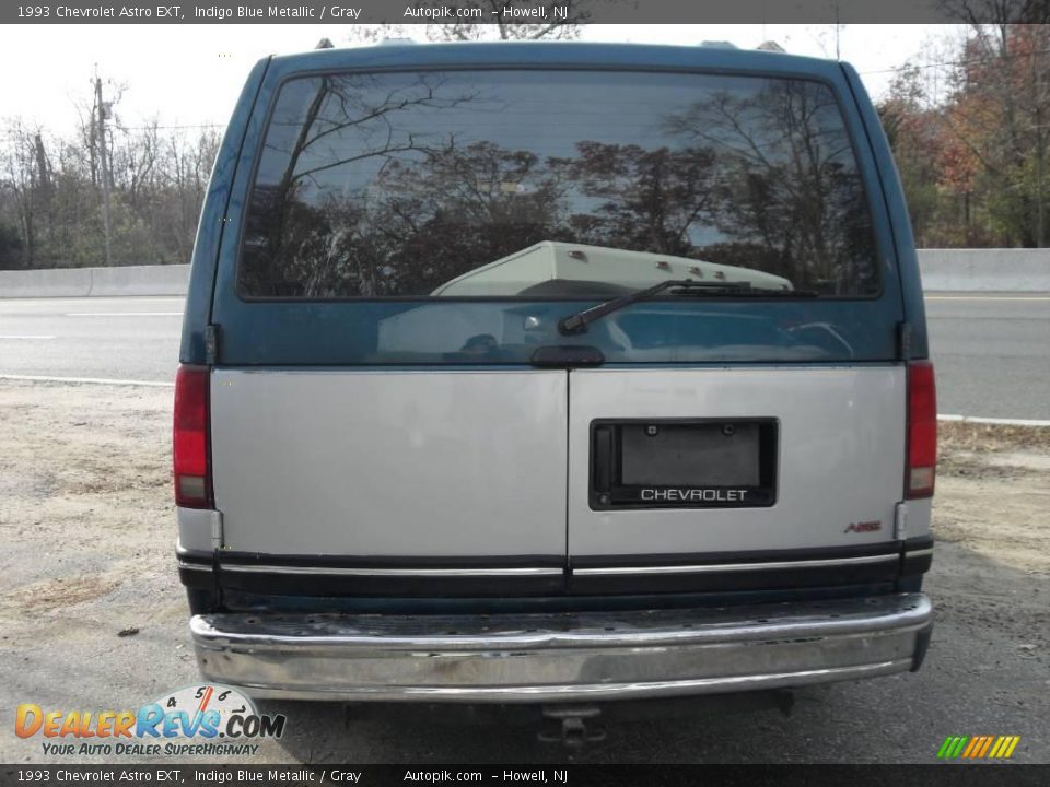 1993 Chevrolet Astro EXT Indigo Blue Metallic / Gray Photo #6
