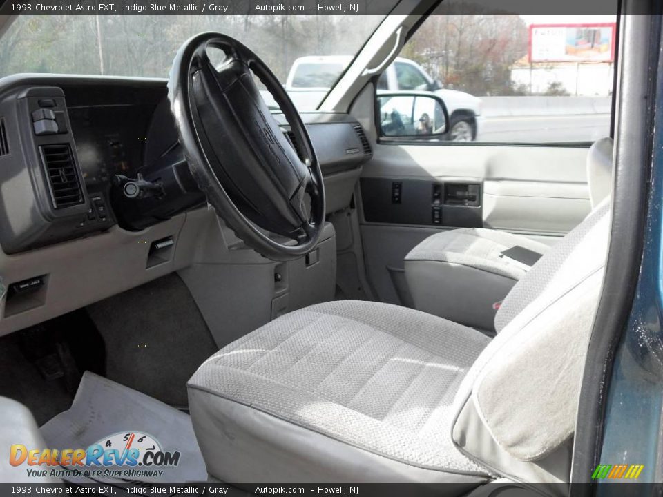 1993 Chevrolet Astro EXT Indigo Blue Metallic / Gray Photo #9