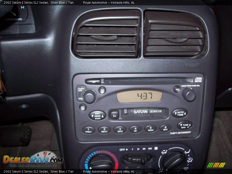 2002 Saturn S Series SL2 Sedan Silver Blue / Tan Photo #28