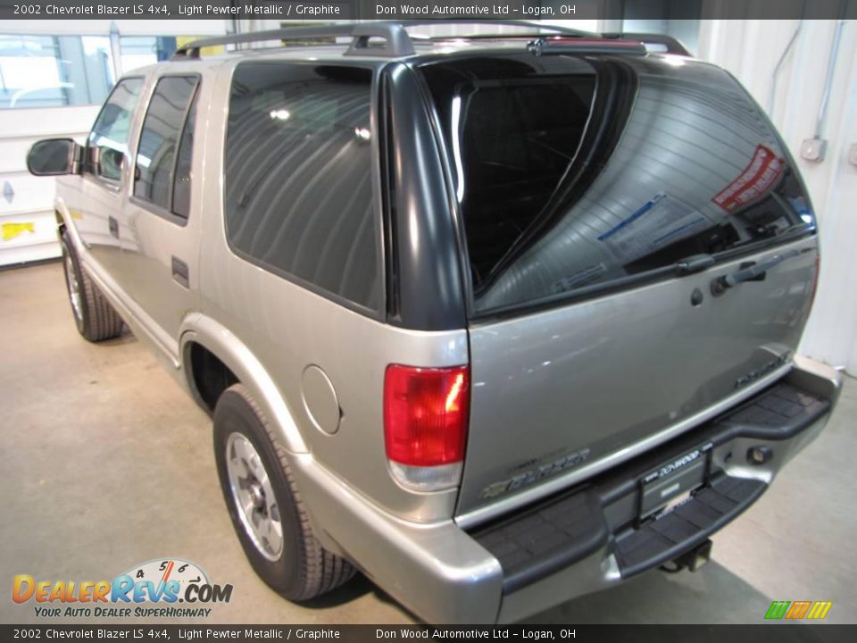 2002 Chevrolet Blazer LS 4x4 Light Pewter Metallic / Graphite Photo #4