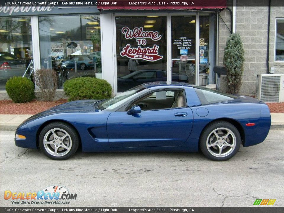 2004 Chevrolet Corvette Coupe LeMans Blue Metallic / Light Oak Photo #2