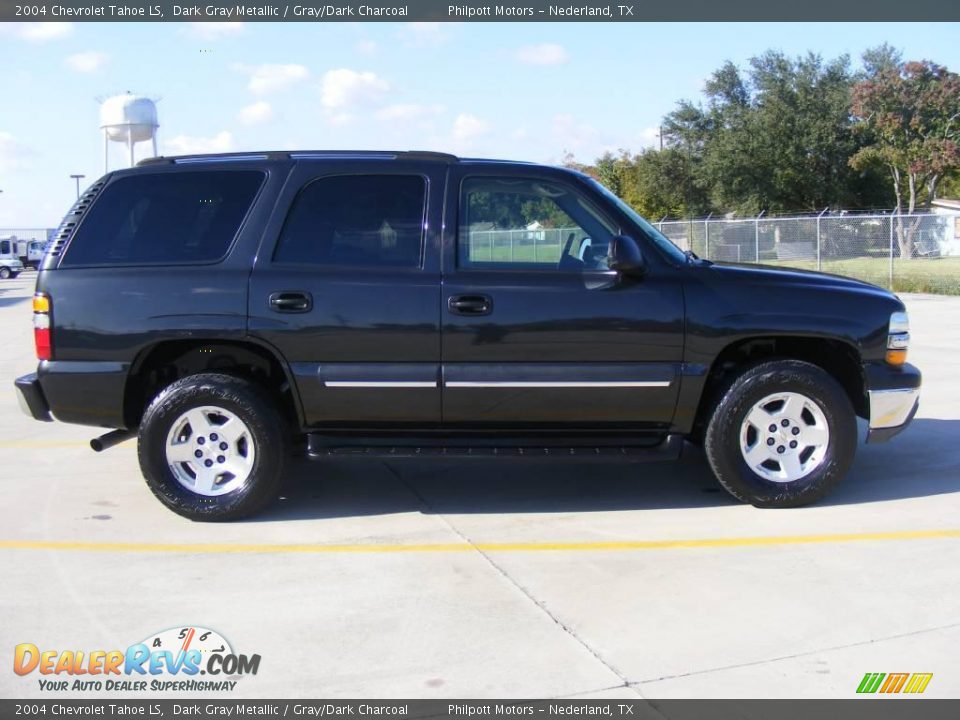 2004 Chevrolet Tahoe LS Dark Gray Metallic / Gray/Dark Charcoal Photo #2