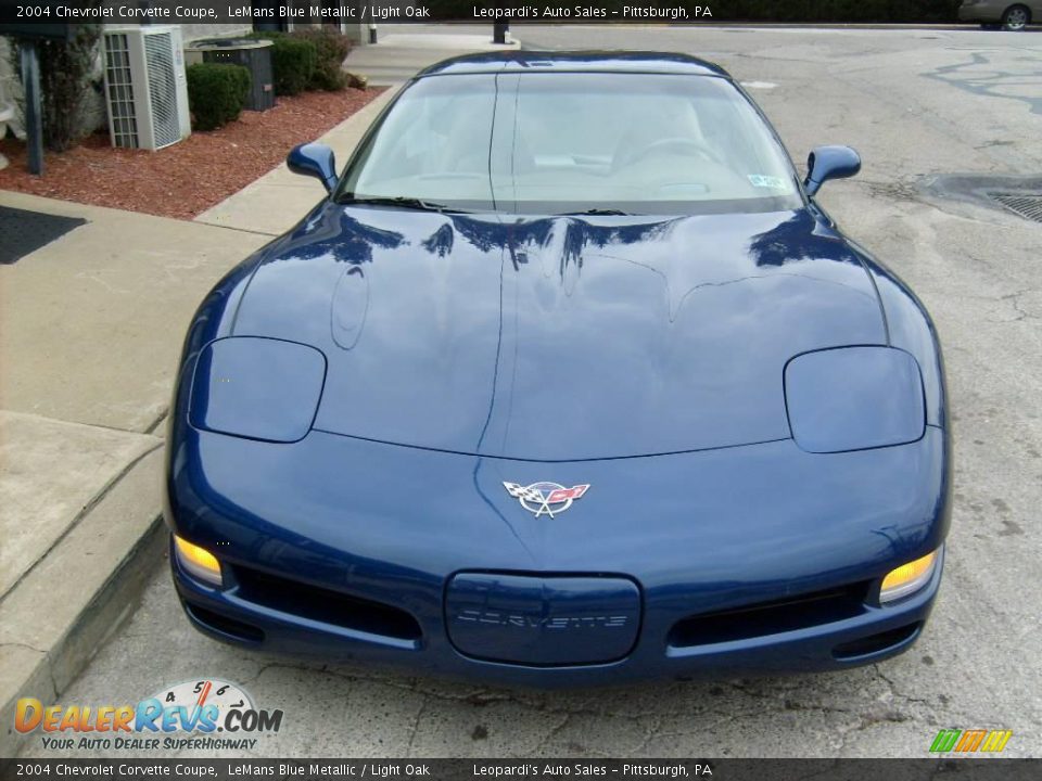 2004 Chevrolet Corvette Coupe LeMans Blue Metallic / Light Oak Photo #7