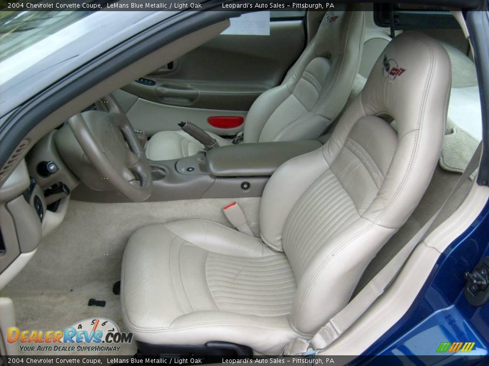 2004 Chevrolet Corvette Coupe LeMans Blue Metallic / Light Oak Photo #9