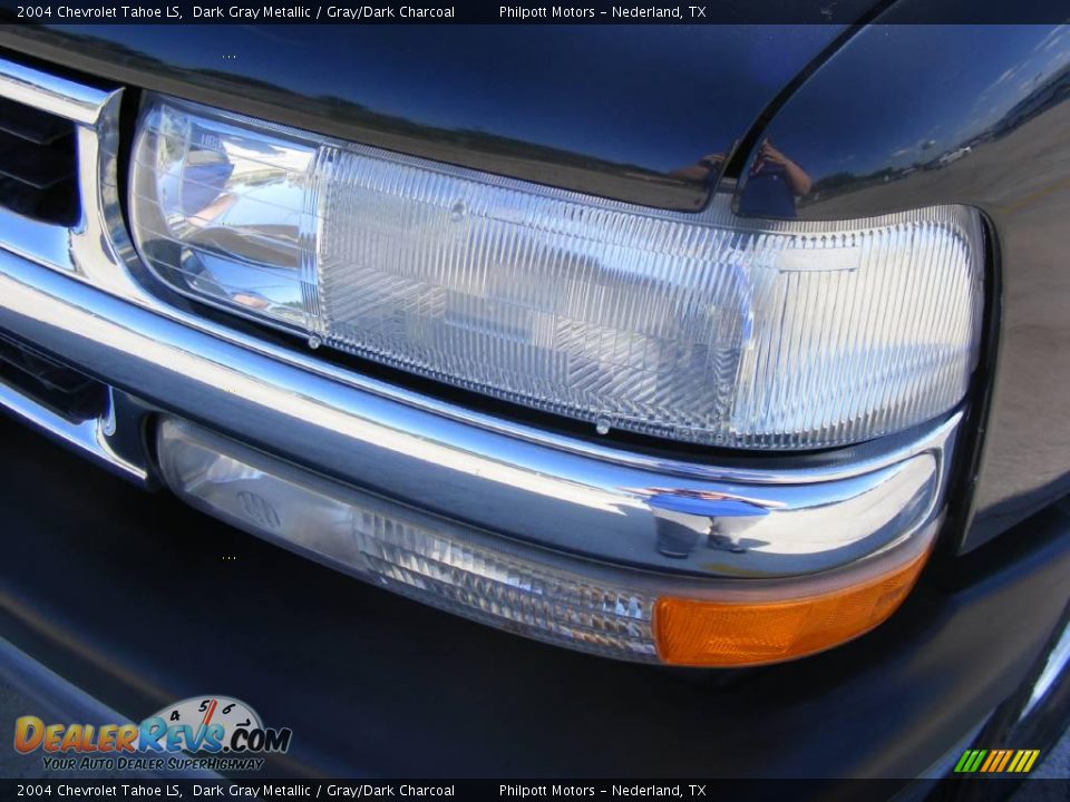 2004 Chevrolet Tahoe LS Dark Gray Metallic / Gray/Dark Charcoal Photo #10