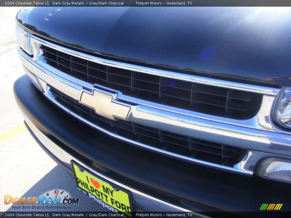 2004 Chevrolet Tahoe LS Dark Gray Metallic / Gray/Dark Charcoal Photo #11