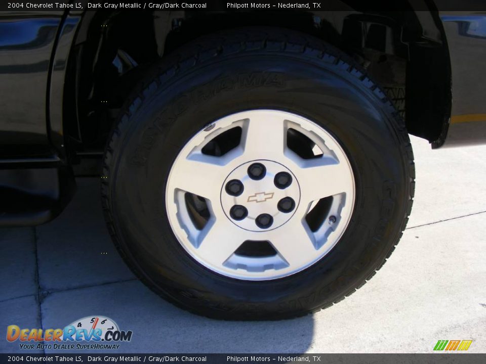 2004 Chevrolet Tahoe LS Dark Gray Metallic / Gray/Dark Charcoal Photo #13